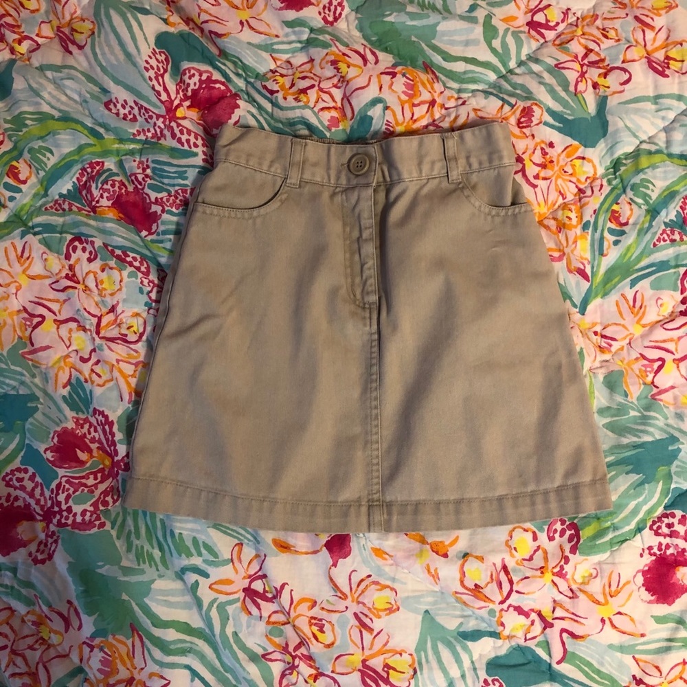 khaki skirt